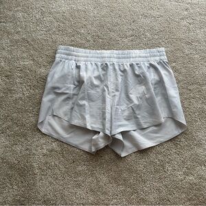 Athleta Hustle Printed 3” Shorts